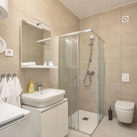 Seafront Andrijana - Happy Apartment