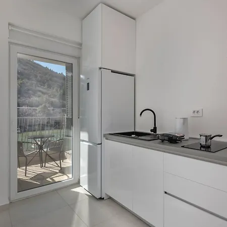 Apartament Seafront Andrijana - Happy