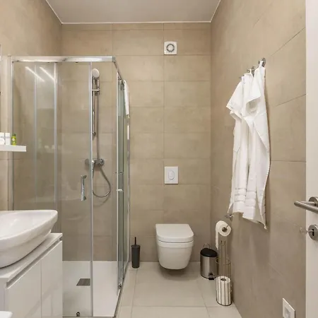 Apartment Seafront Andrijana - Happy Plomin