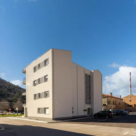Seafront Andrijana - Happy Apartment