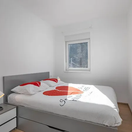 Apartment Seafront Andrijana - Happy *
