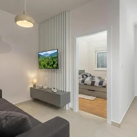 Seafront Andrijana Appartement *
